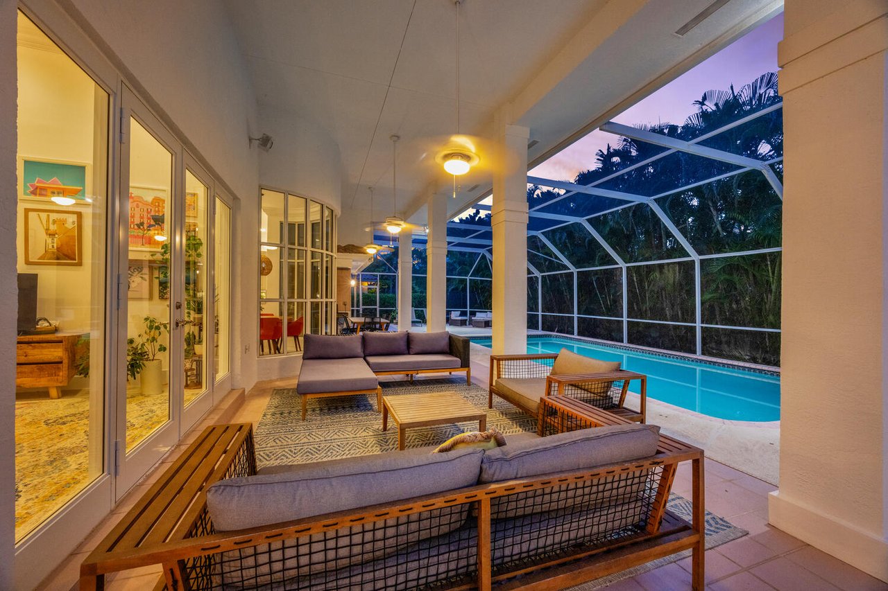 Palmetto Bay Perfection: Spacious, Serene, Stunning