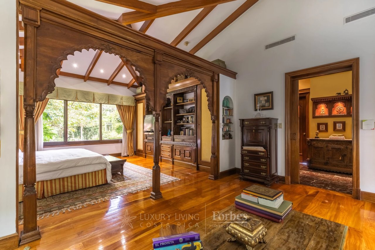 1278 - Valart Estate - An oasis in the city with mixed land use in Real Cariari