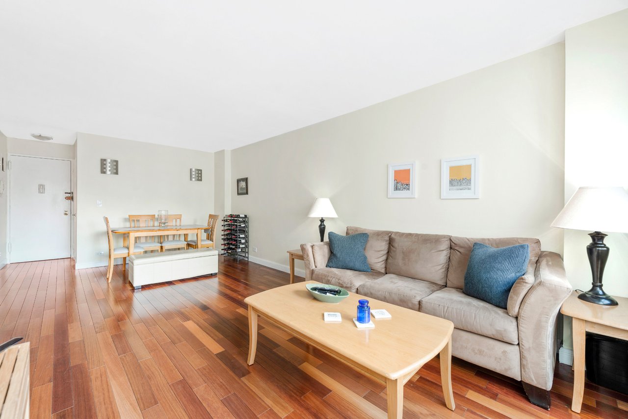 101 West 12th St #12X