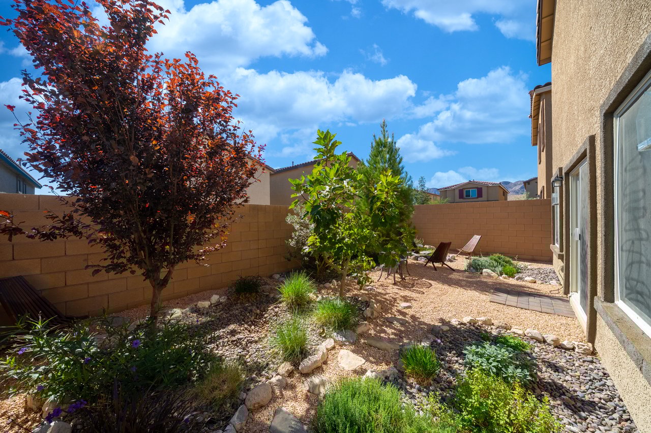 10983 Cambridge Lakes Ave