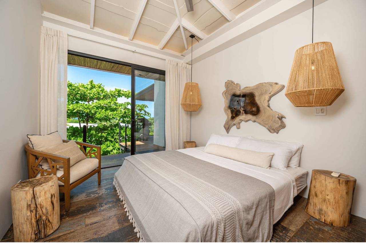 Casa Salinas – 3 beds ocean view home in playa grande