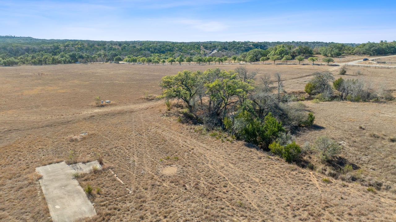 100 Dario Dr. Dripping Springs  Tx 78620