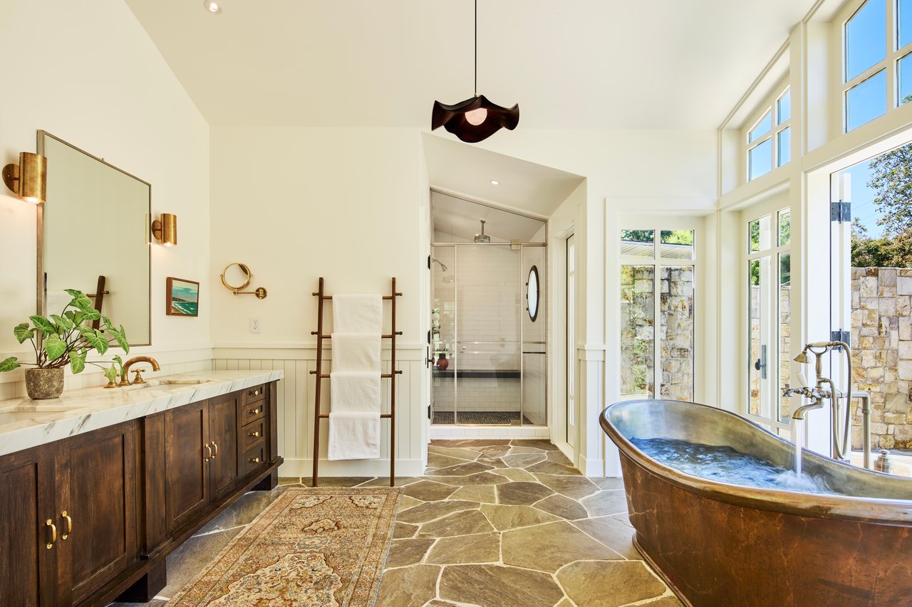 6172 Bonsall Dr