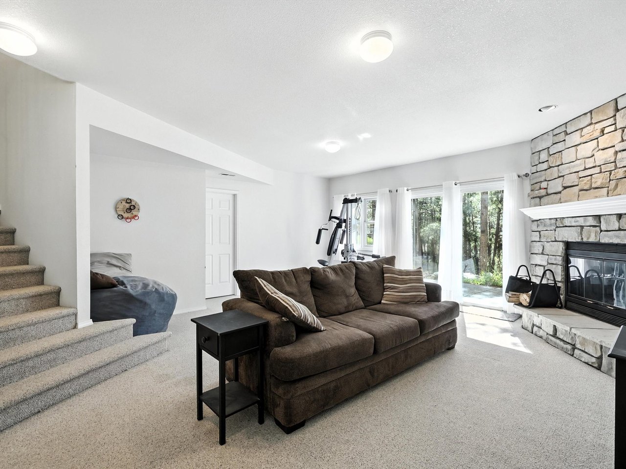 18370 Lazy Summer Way