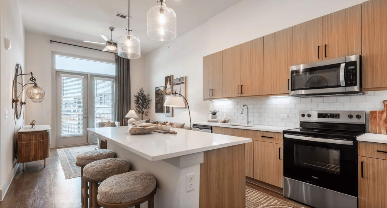 Up to 10 Weeks Free on select units