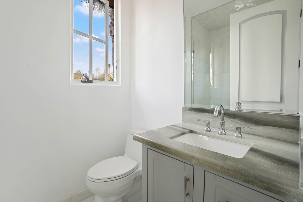 5309 Louise Ave, Encino