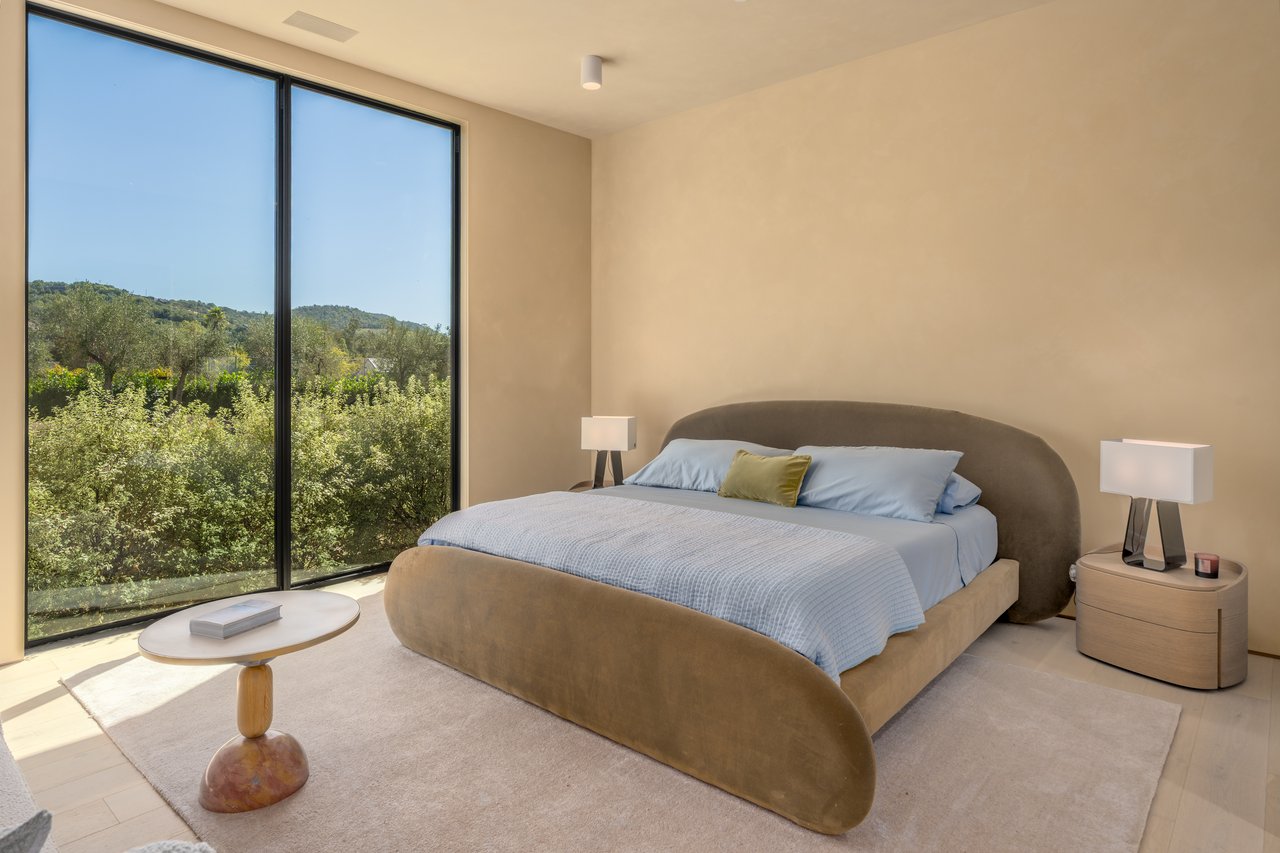 1608 Ridge Valley Road