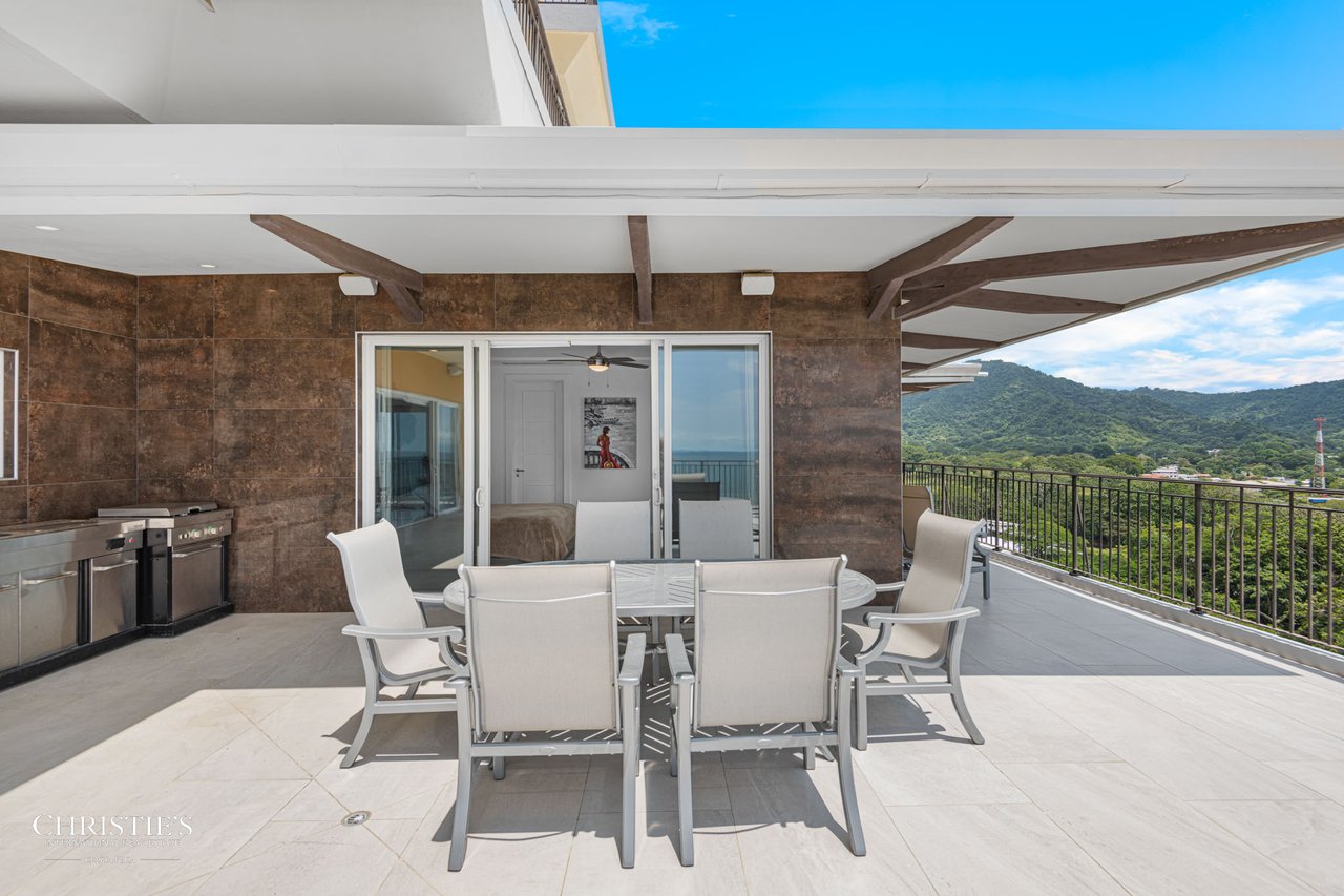 Vista Las Palmas – Executive Oceanfront Penthouse 11B