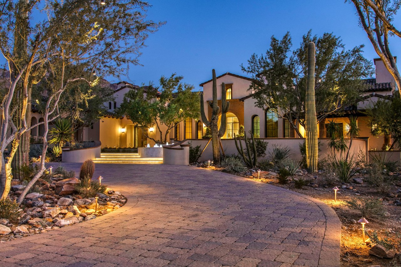 10927 E Windgate Pass Drive, 1519