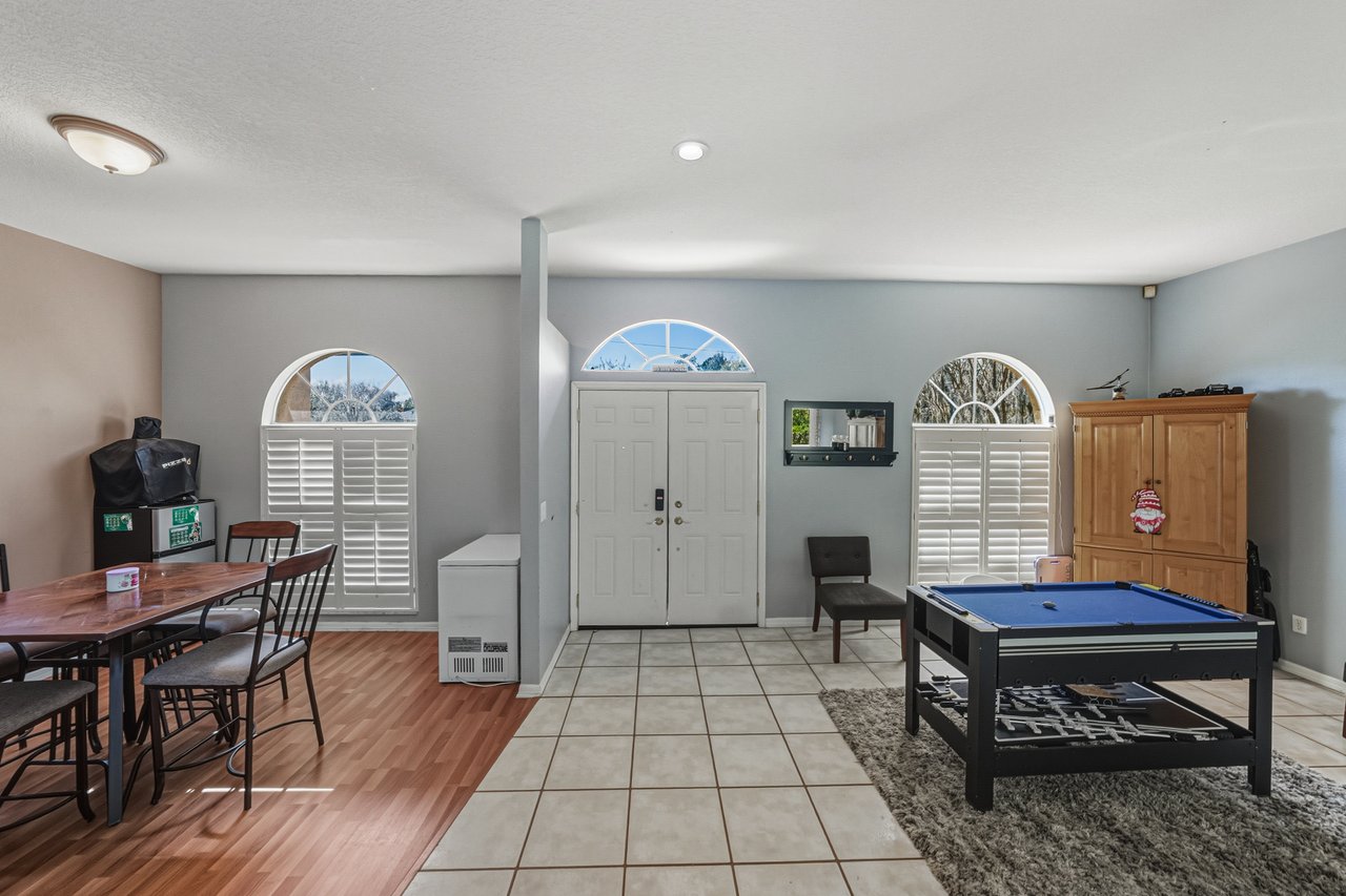 3926 Meadowlark Court