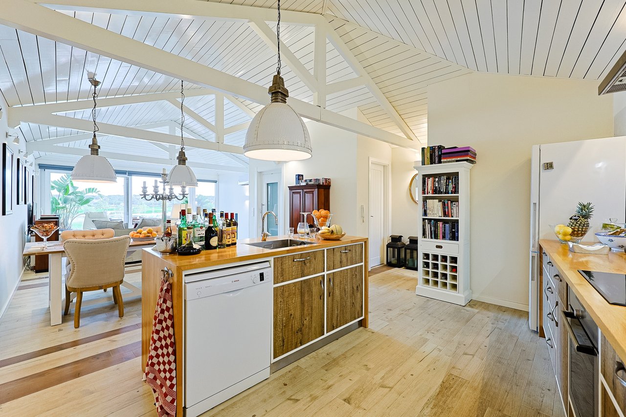 Elevated Riverside Living Minutes from Comporta