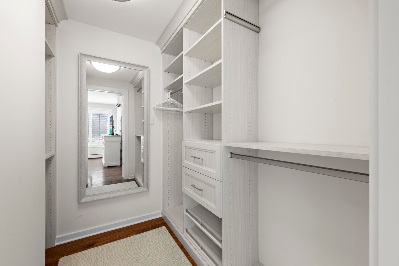 10 11th Street