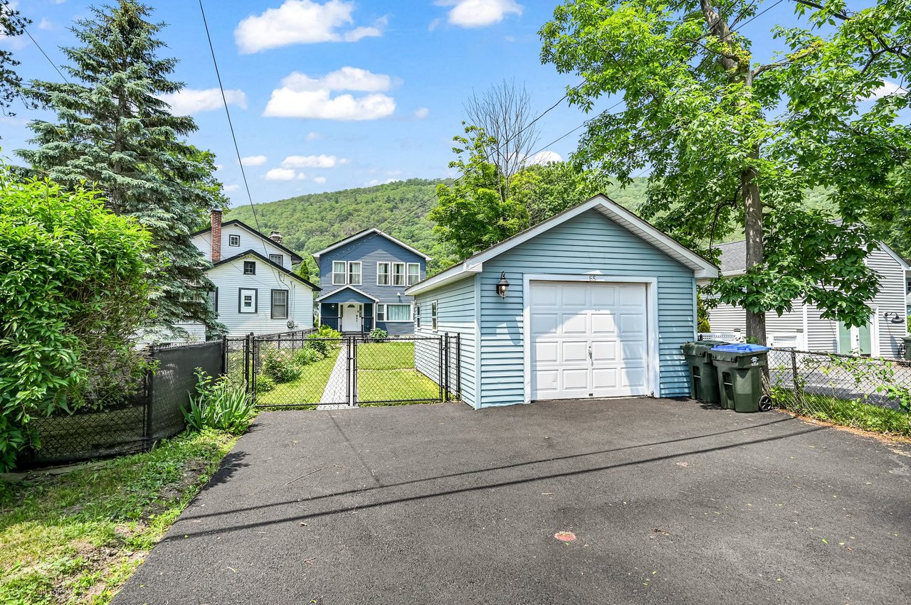 65 Murray Rd Greenwood Lk NY