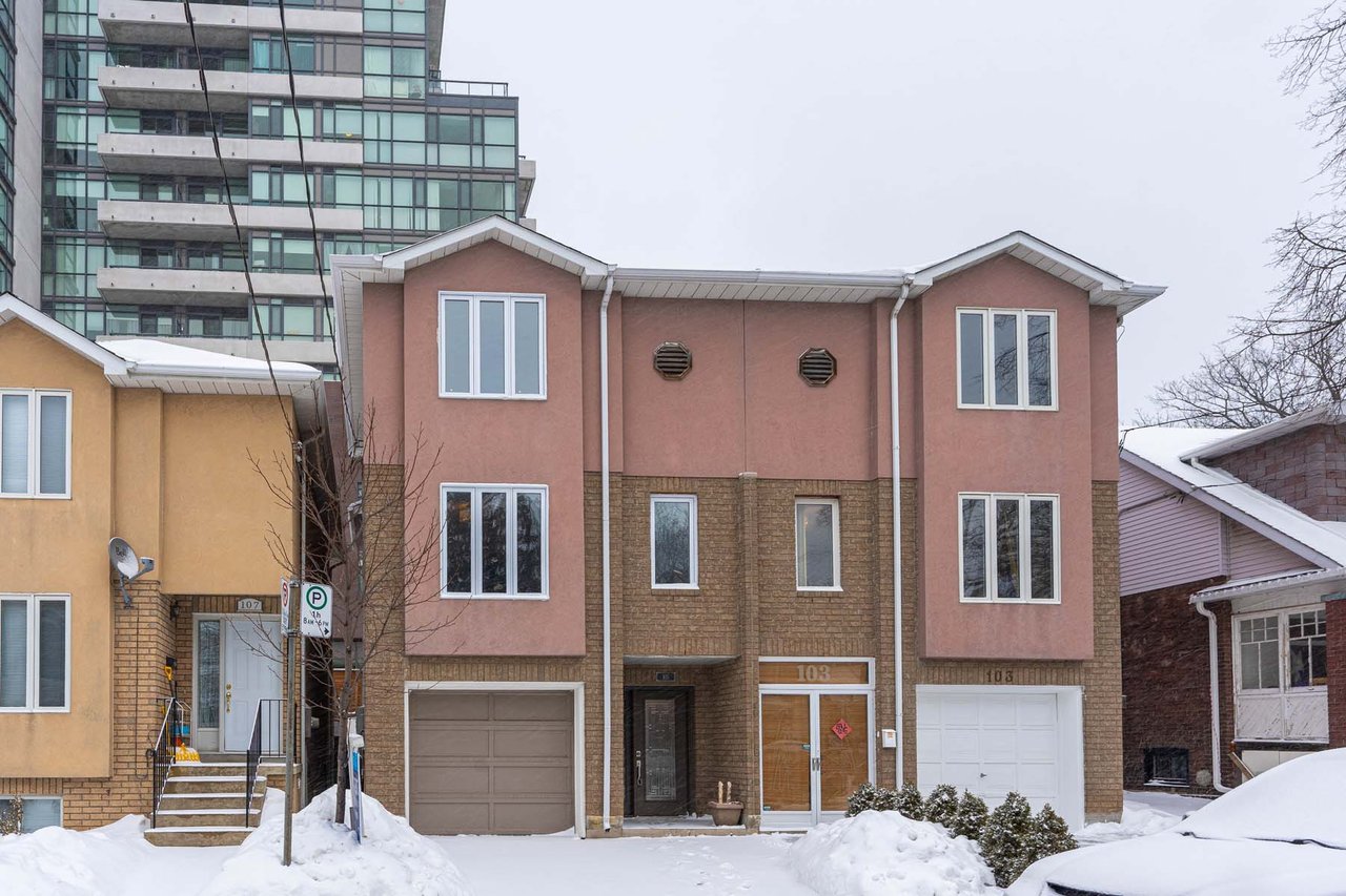 105 Moberly Ave