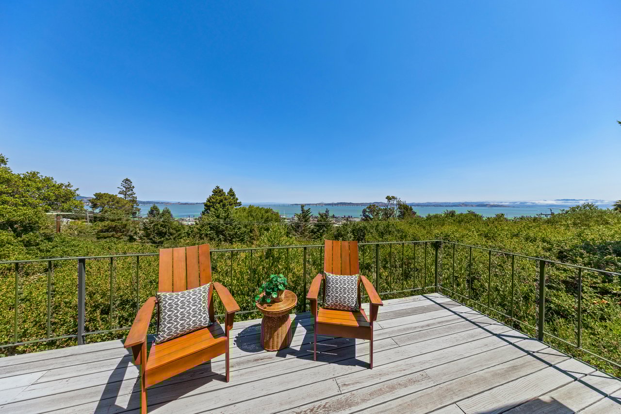 Single Level Retreat with Sweeping Bay Views