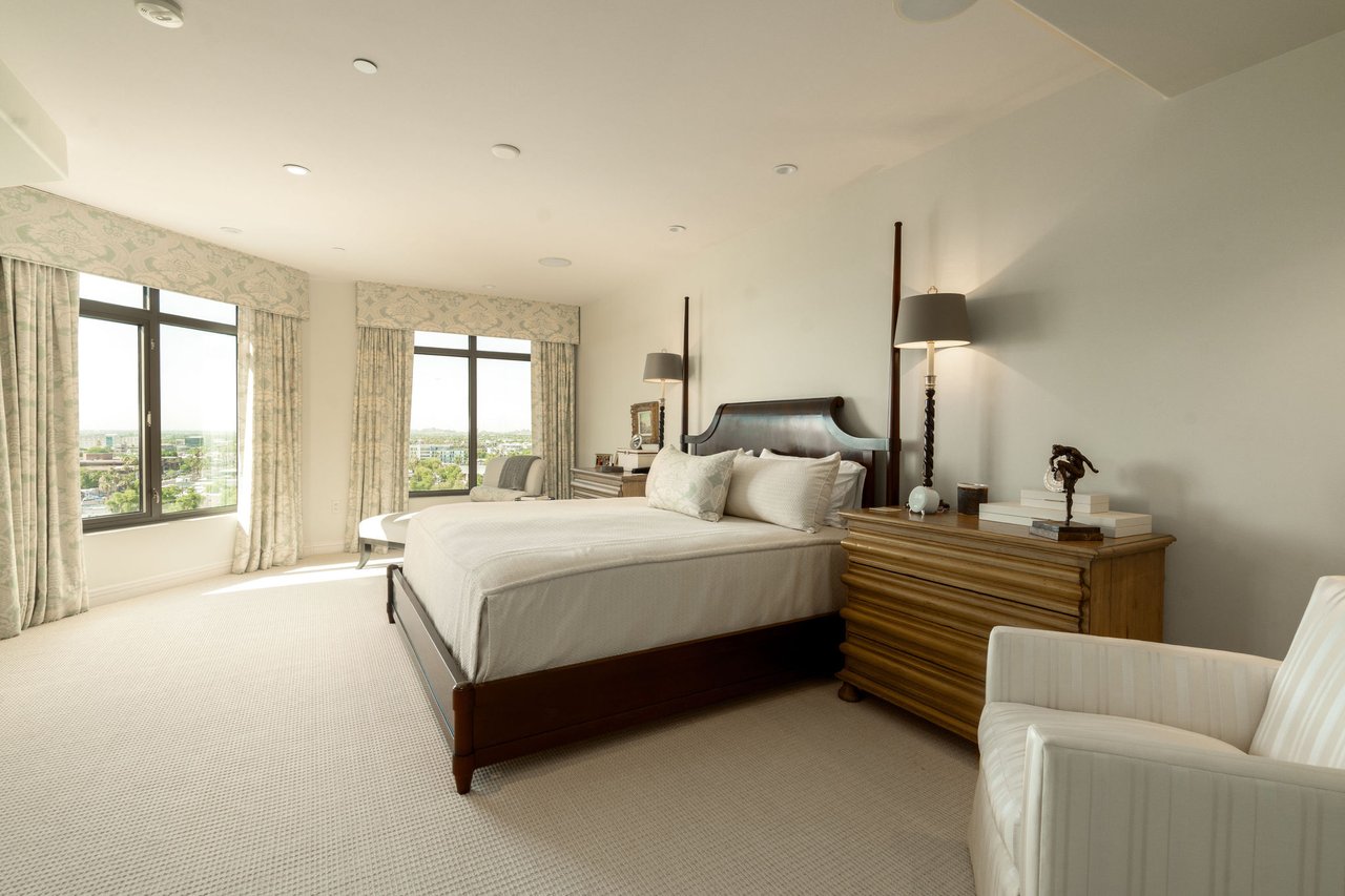 7181 E Camelback Road, 1105