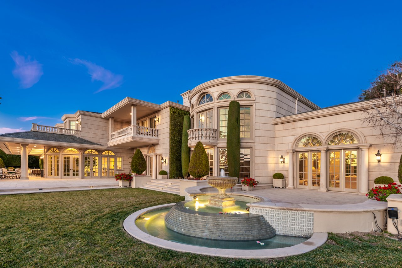 996 Vista Ridge Lane