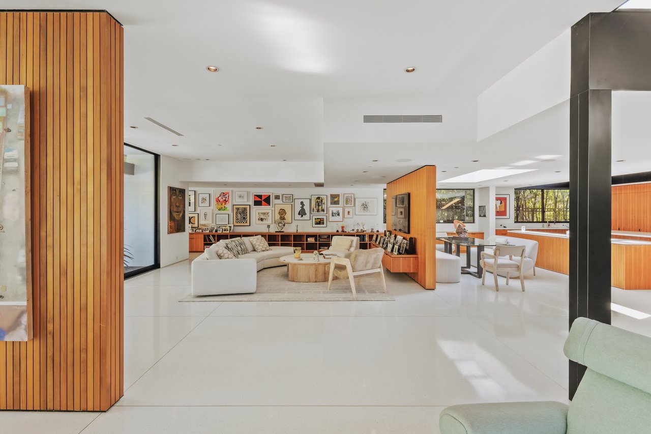 570 Evelyn Pl, Beverly Hills