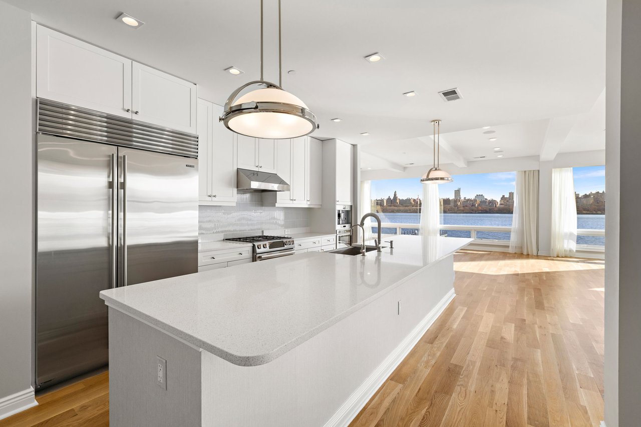 9 SOMERSET LANE Unit: 222