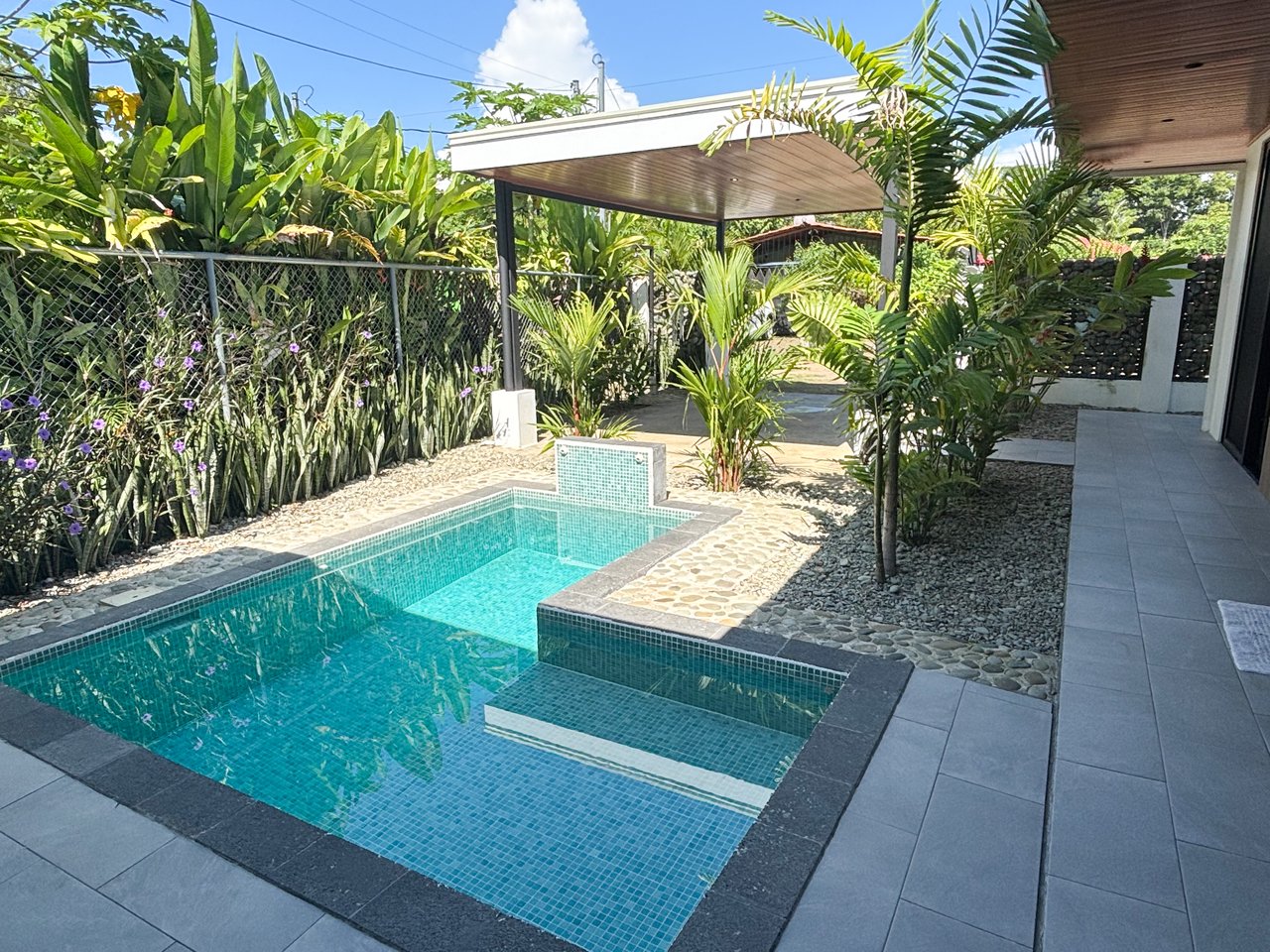 Clean, Modern Home Near Uvita Beach – Perfect Rental or Getaway