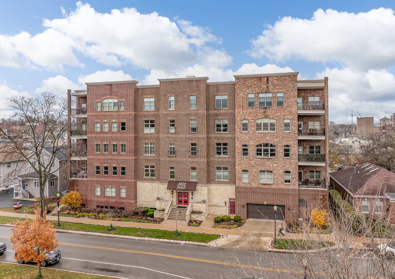 4929 Forest Ave, Unit 2E, Downers Grove
