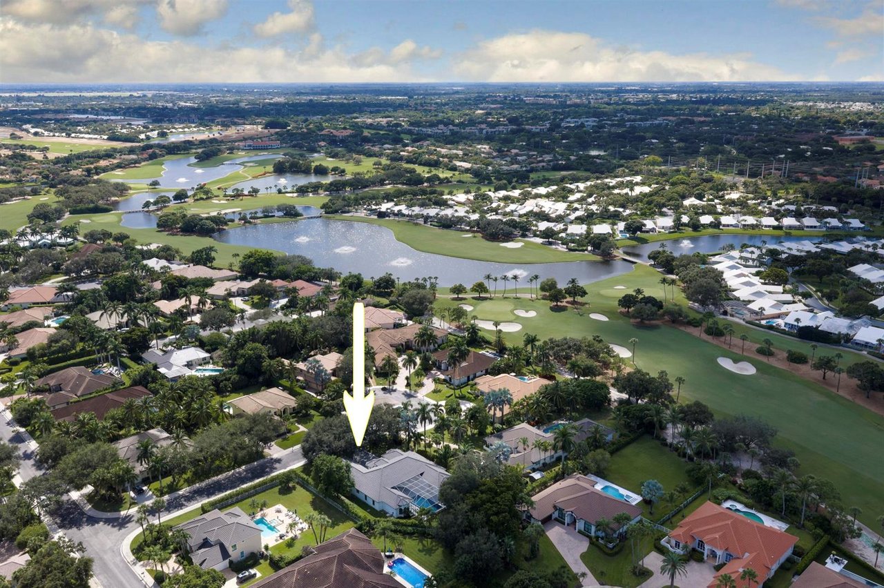 2557 Seminole Circle