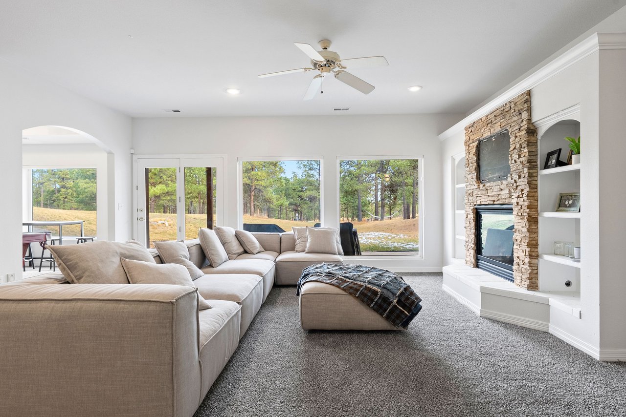 17521 Abert Ridge View