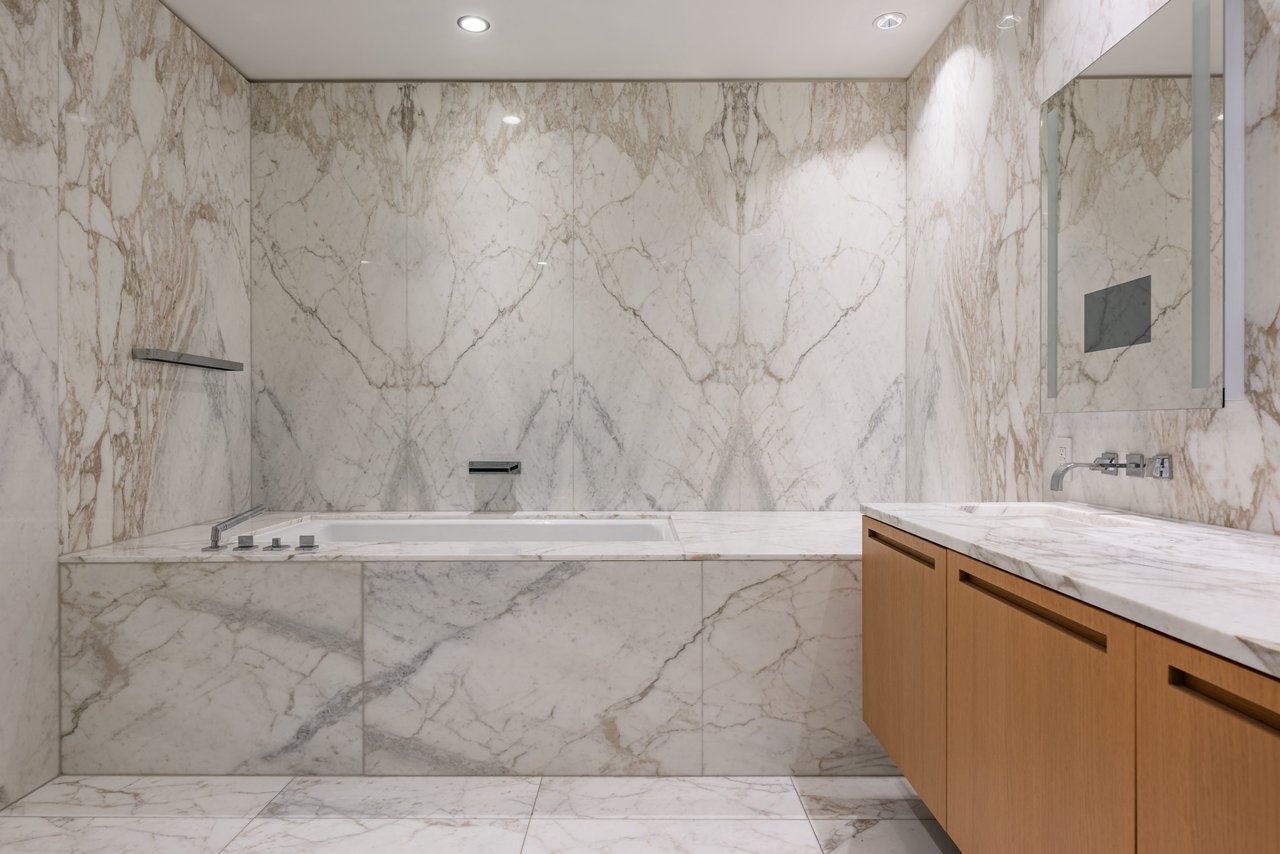 Suite 5302- 180 University Avenue