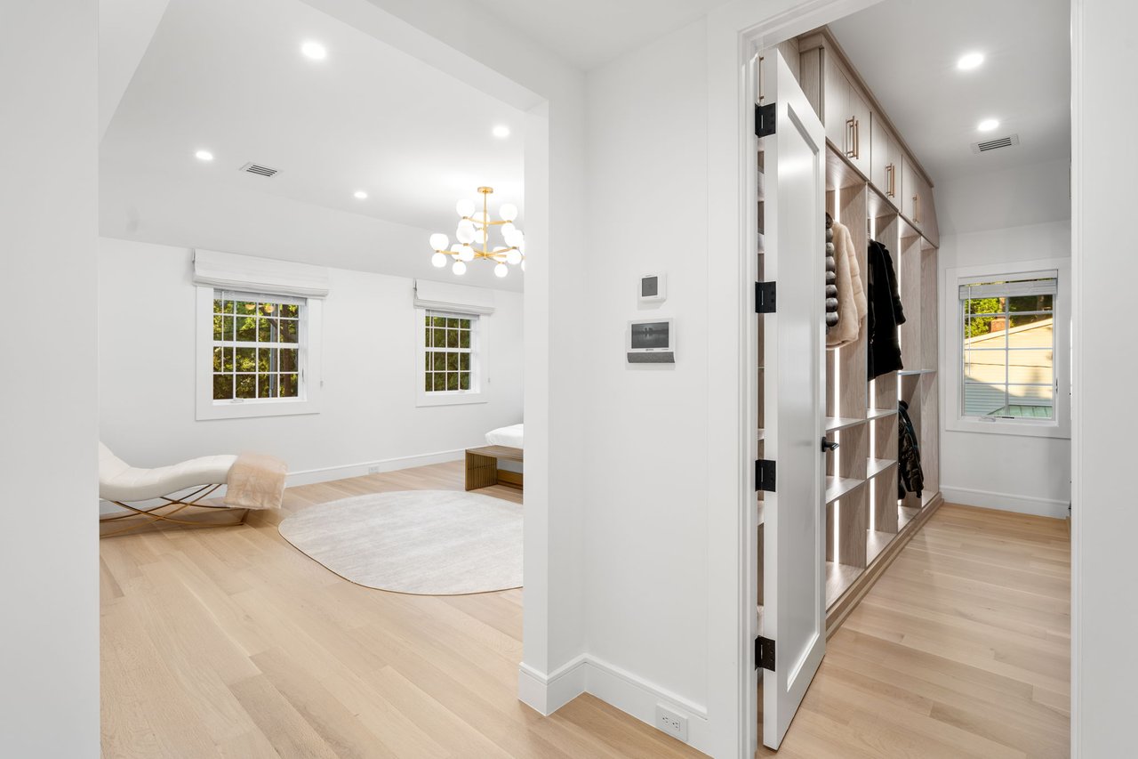 306 Hutchinson Road