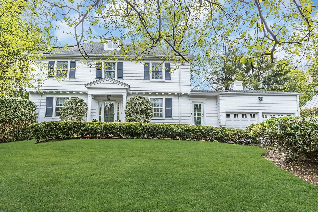21 The Birches - Roslyn Estates