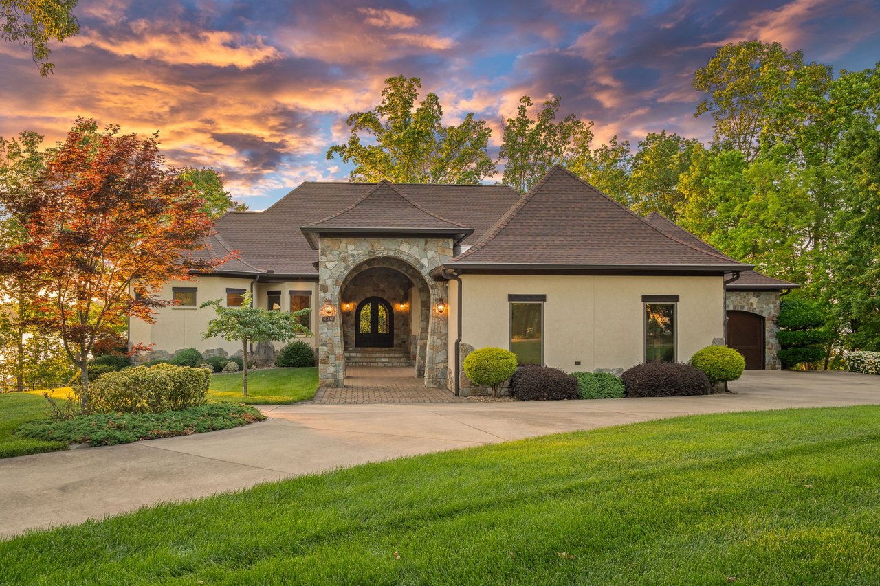 170 Fawn Ln