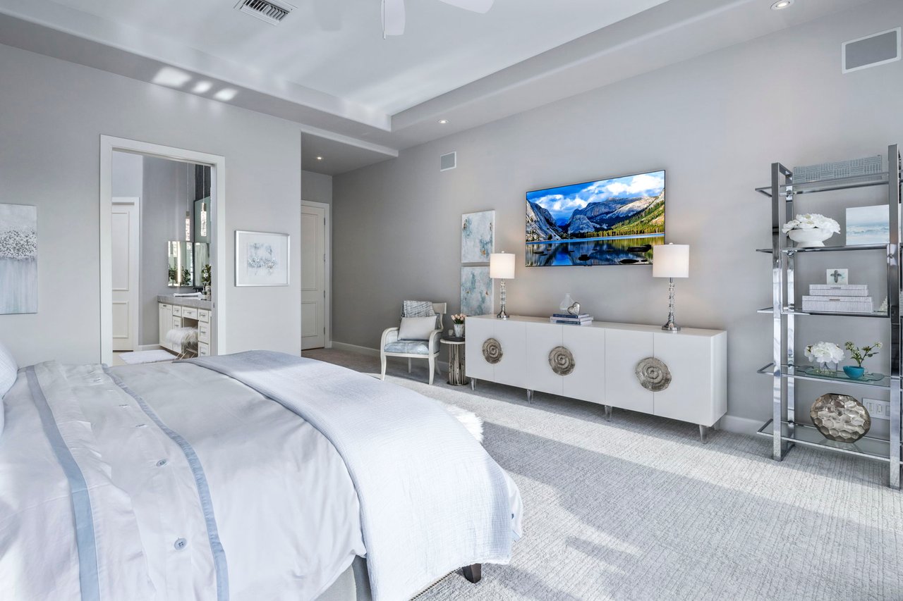 11129 E JUAN TABO Road