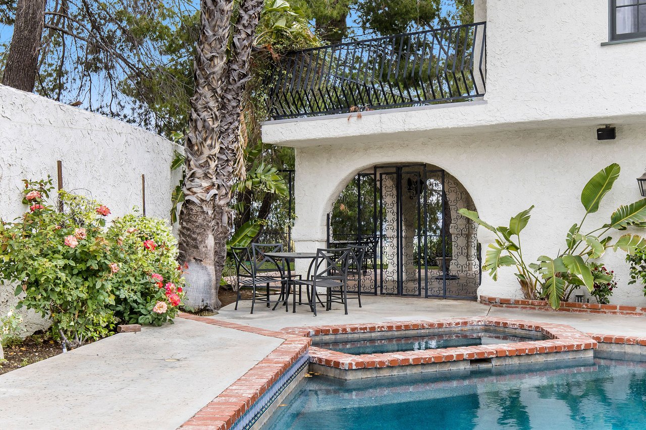 24820 Jacob Hamblin Rd