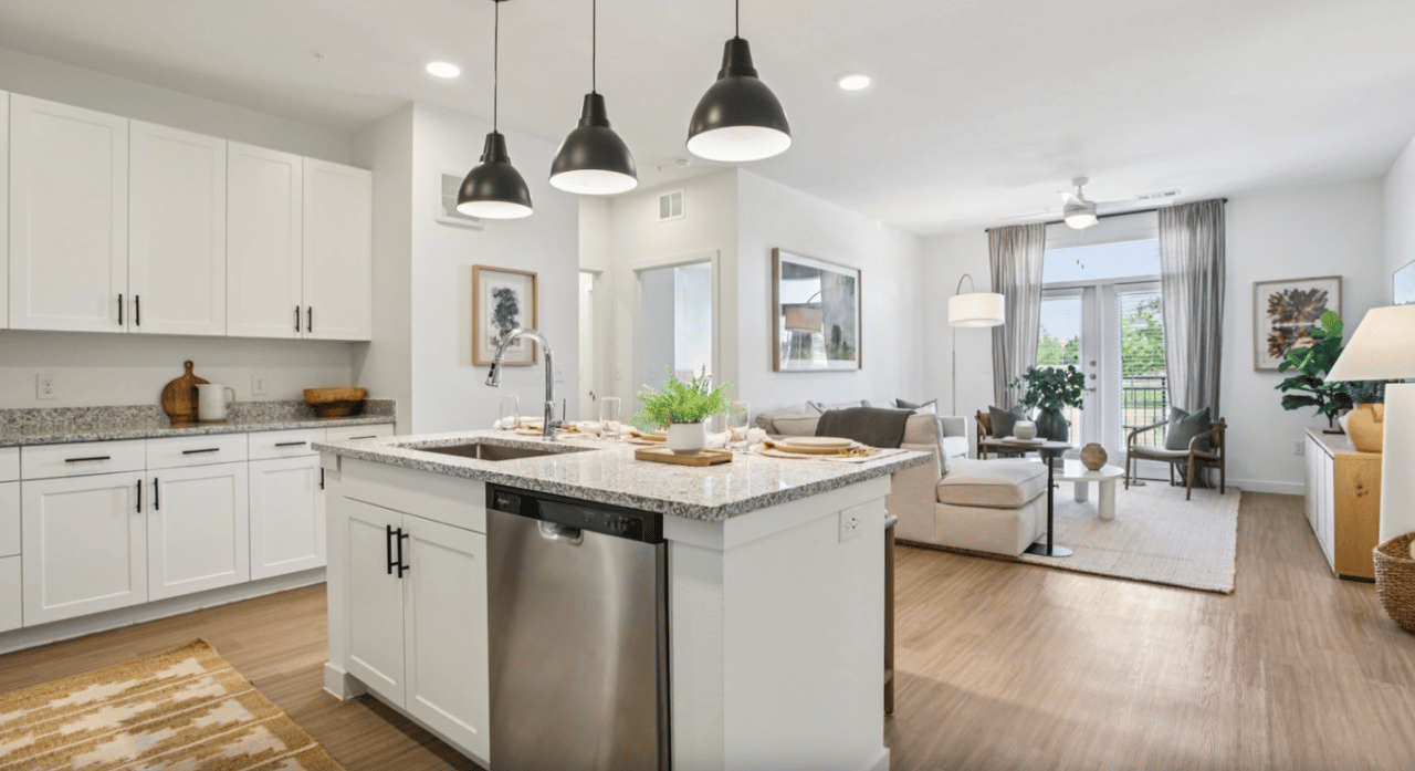 Get Up To 10 Weeks Free + $1000 Gift Card!