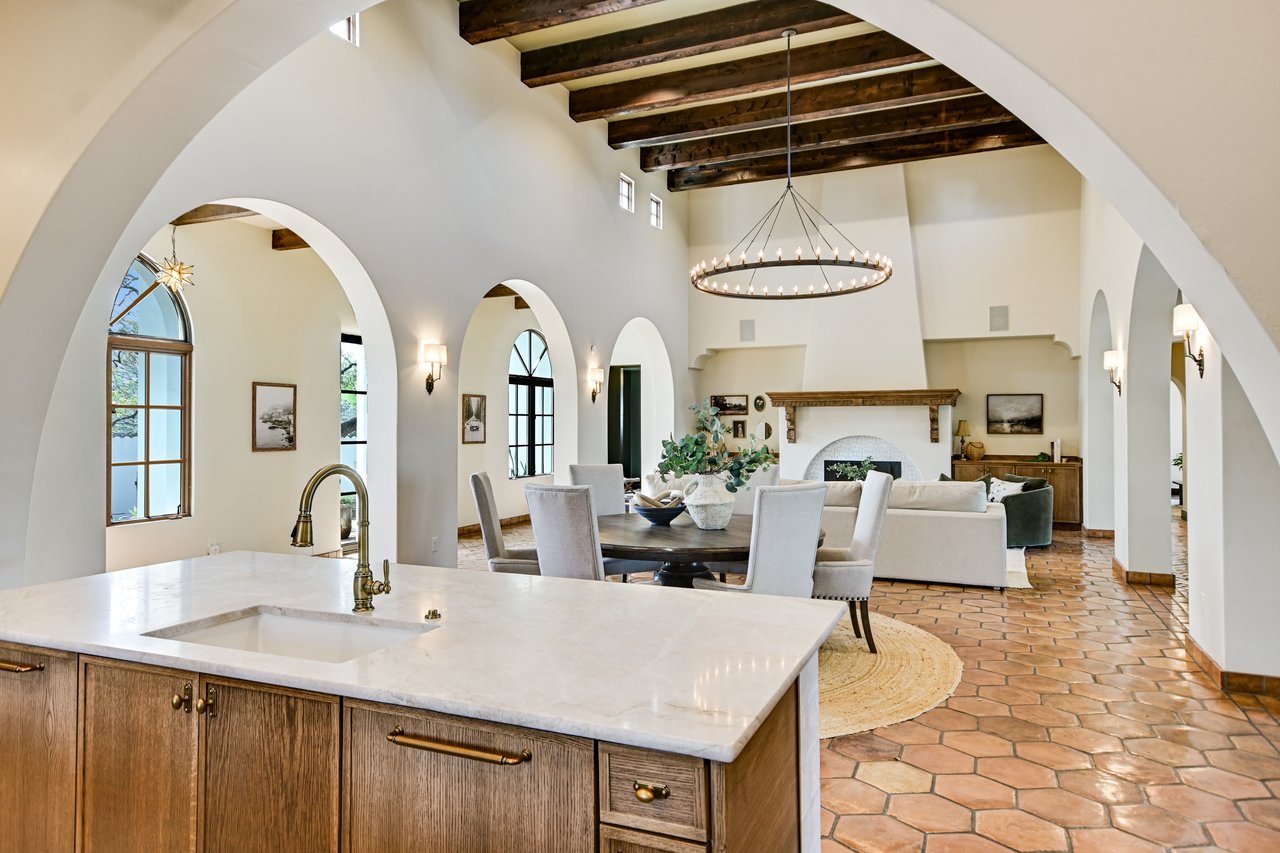 Spanish Oaks Hacienda