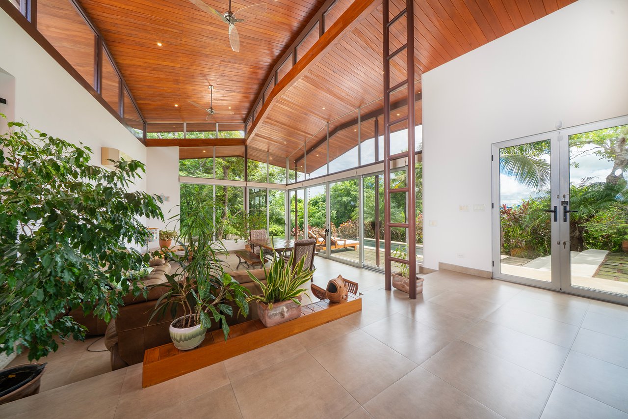 V-Sylvie Rancho Villa | Tropical Villa with Pool and Panoramic Views near Tamarindo