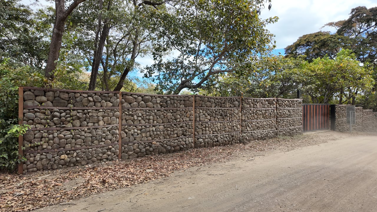 Casita Rustica + Large Lot - Playa Grande