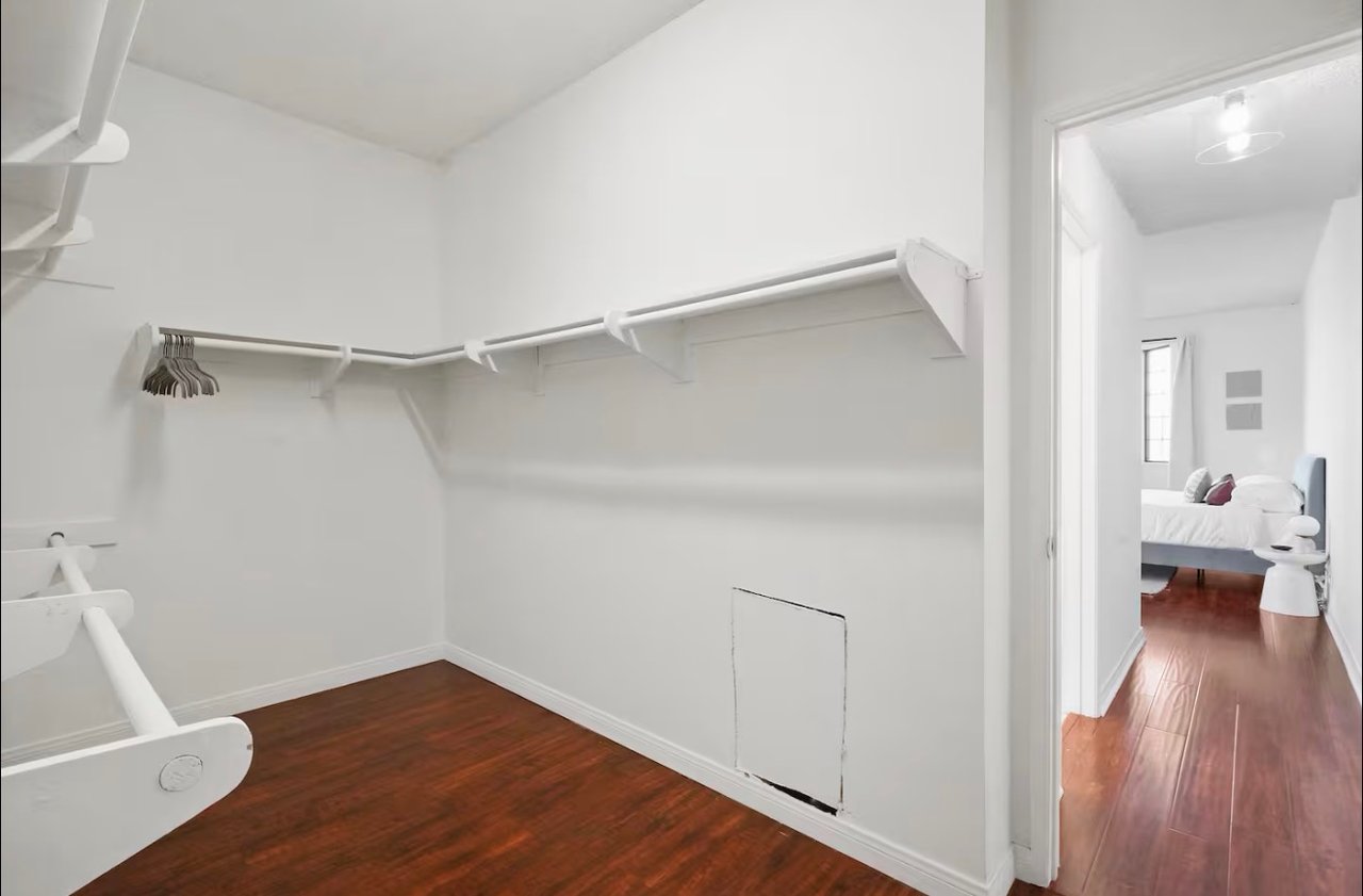 310 Tahiti Way