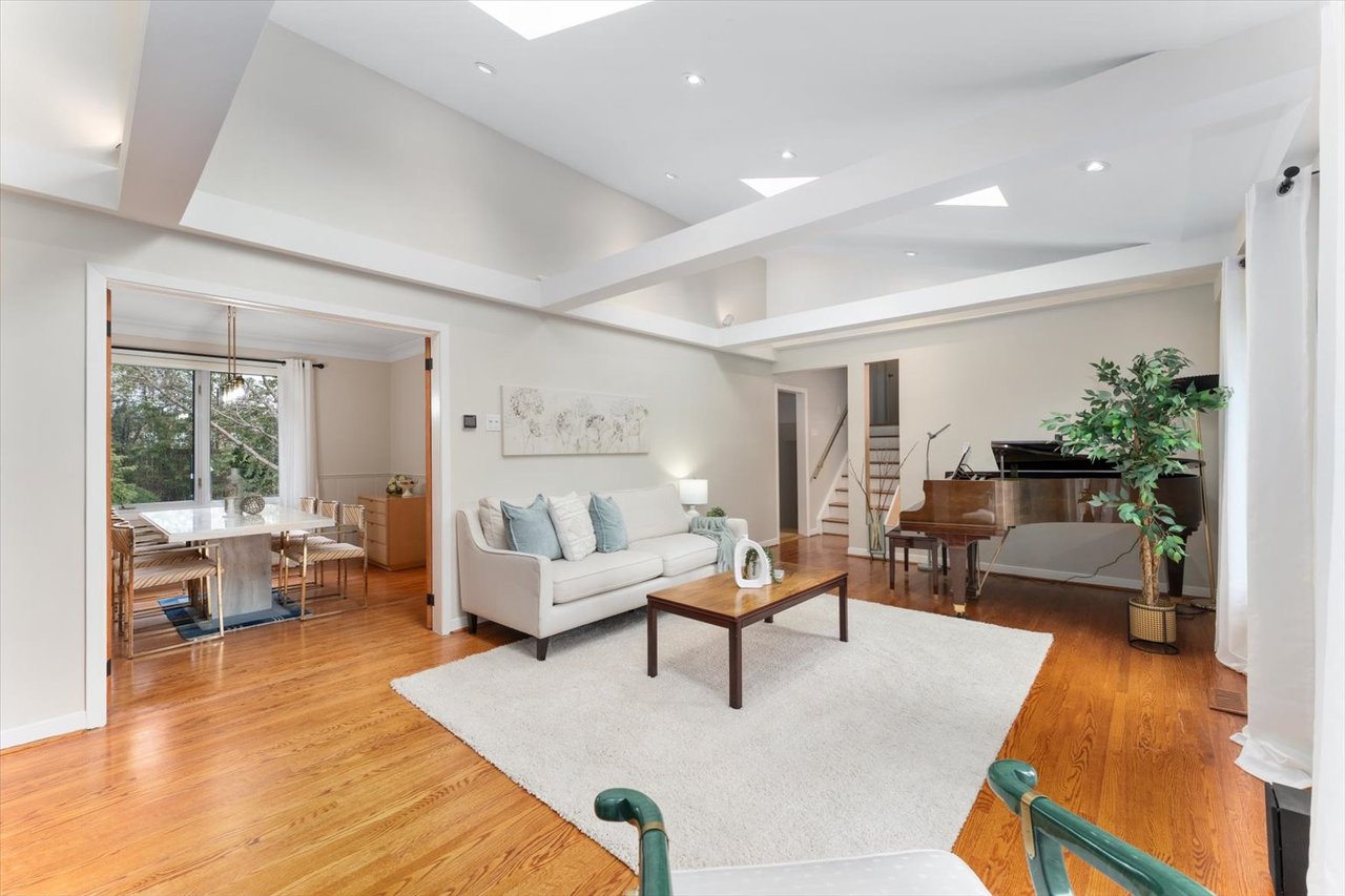 1443 Birchwood Dr