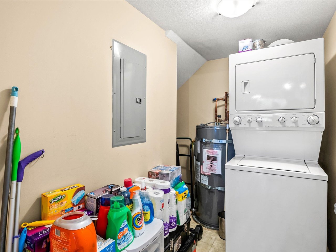 1310 Victoria St, #401