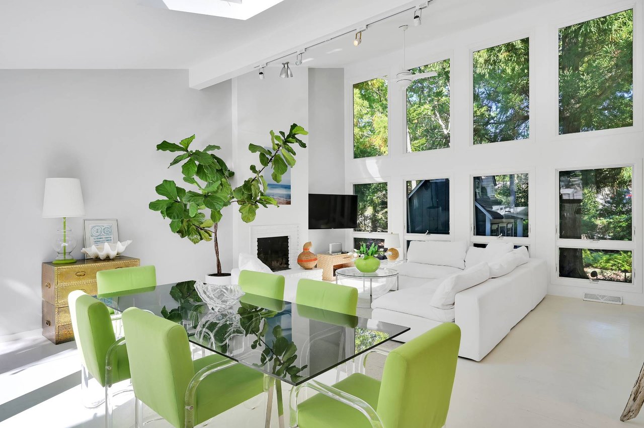 33 Bayberry Lane, Amagansett
