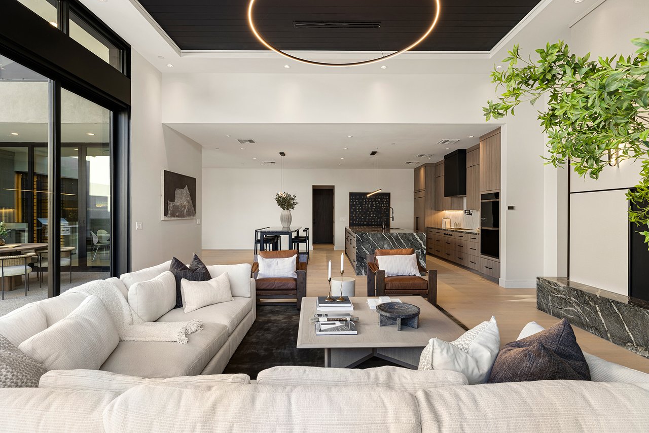 2228 E SOLAR Drive