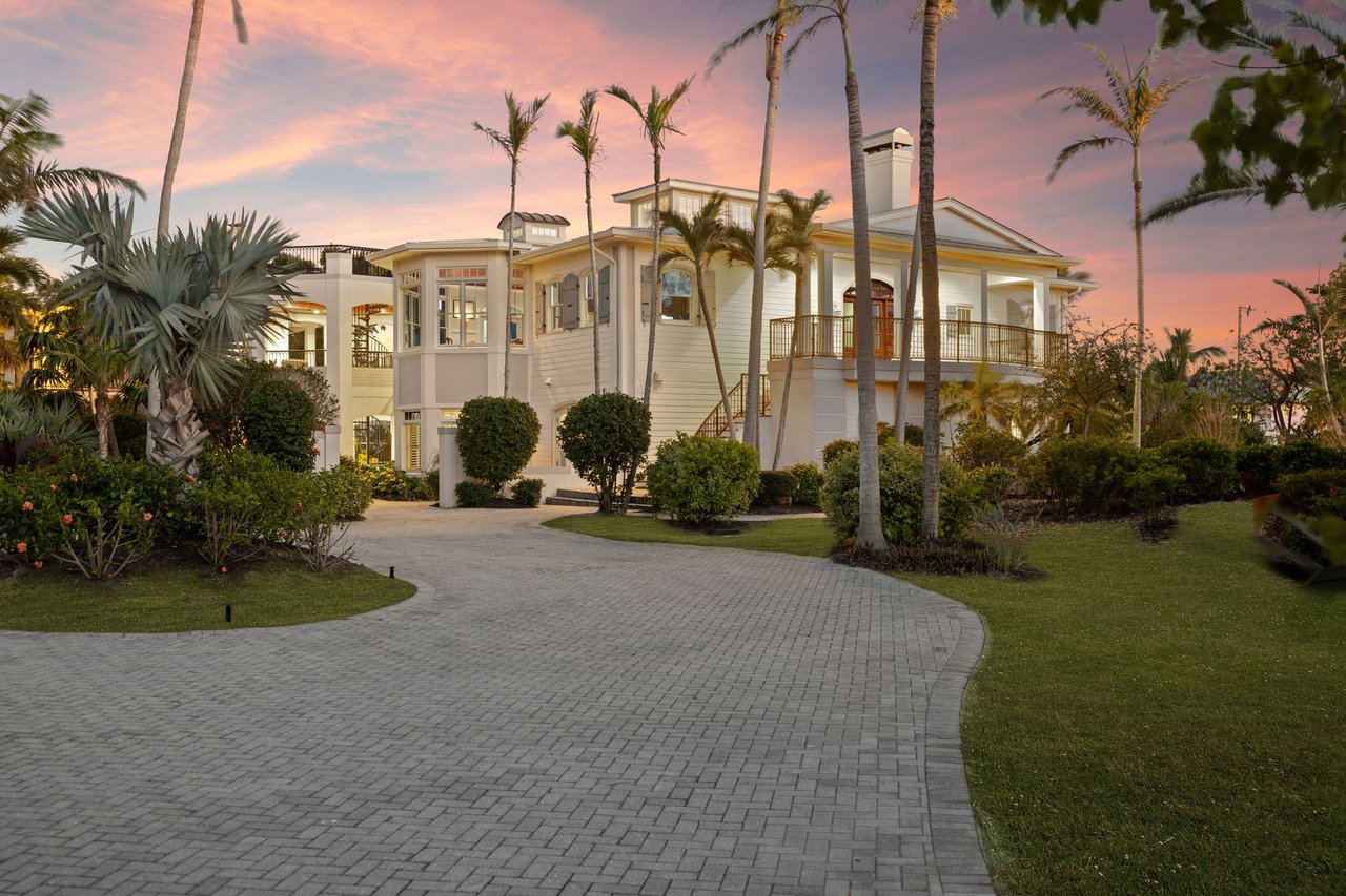 16475 Captiva Dr
