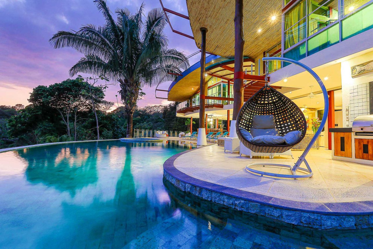 Casa Fantastica Luxury Mountain and Ocean View Villa