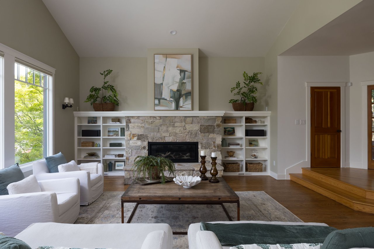 2487 Incline Dr