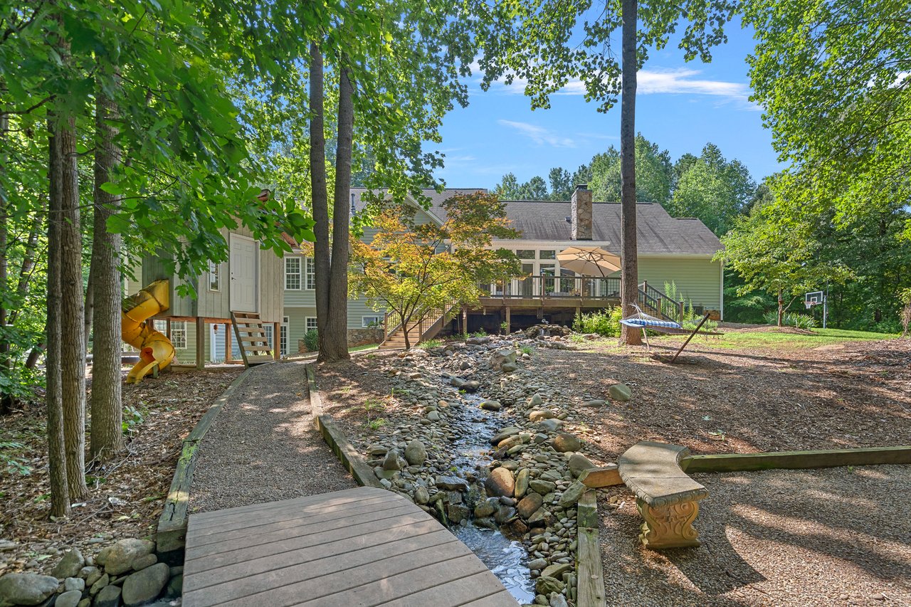 199 Robinson Road
