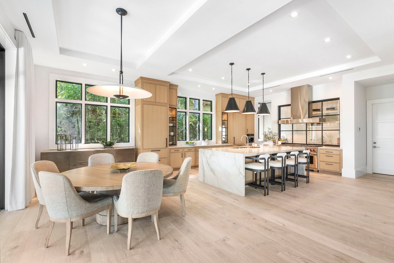 Designer Furnished Waterfront Retreat