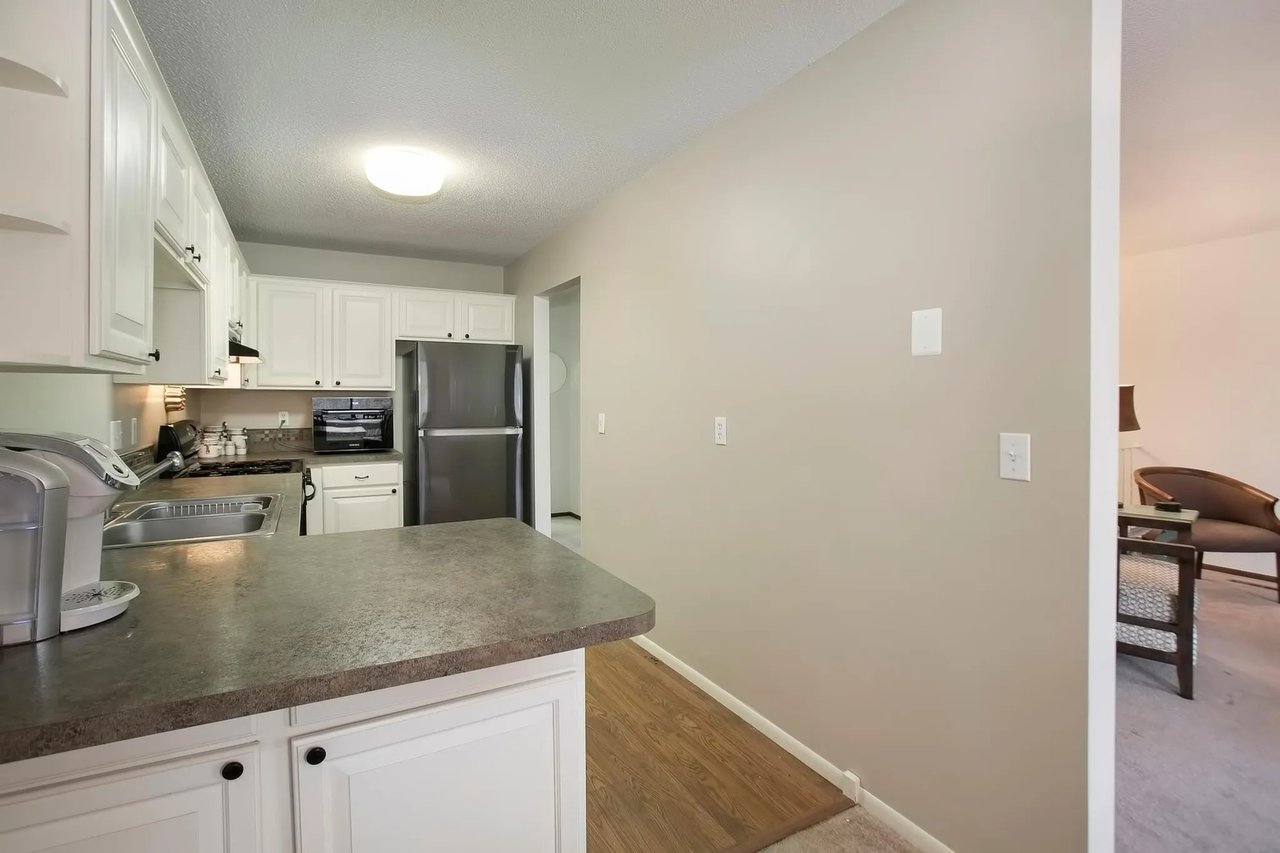 3584 York Dr