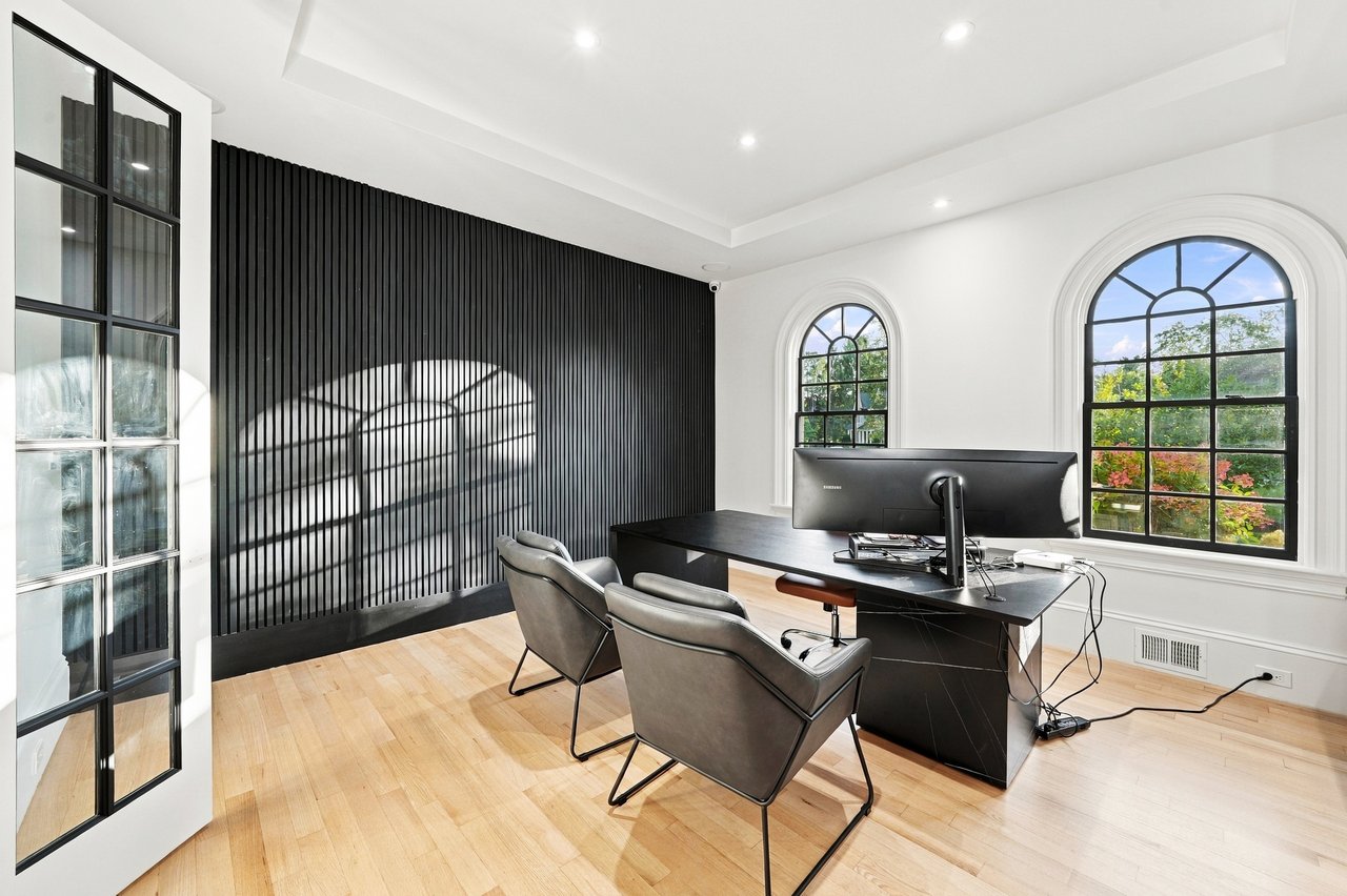 An Exceptional Southborough Estate