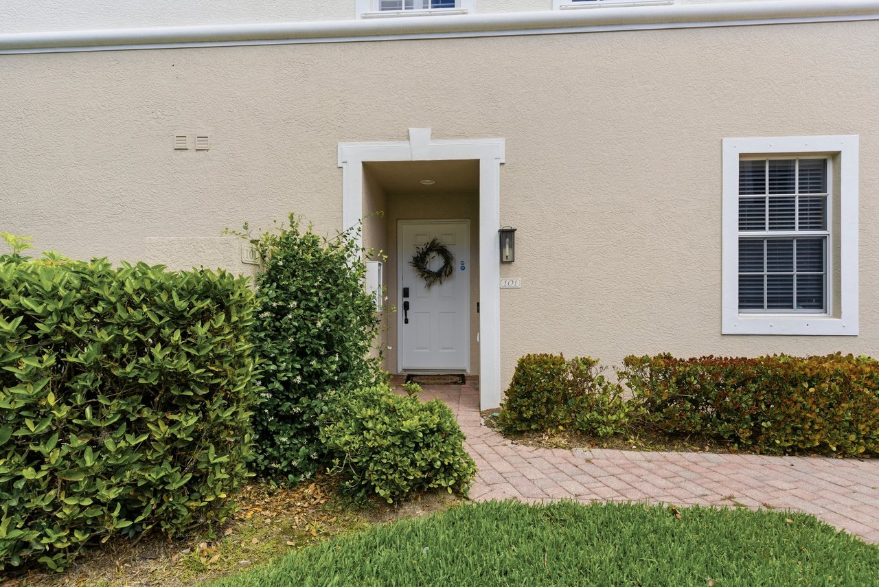 10040 Valiant Ct 101 - Miromar Lakes